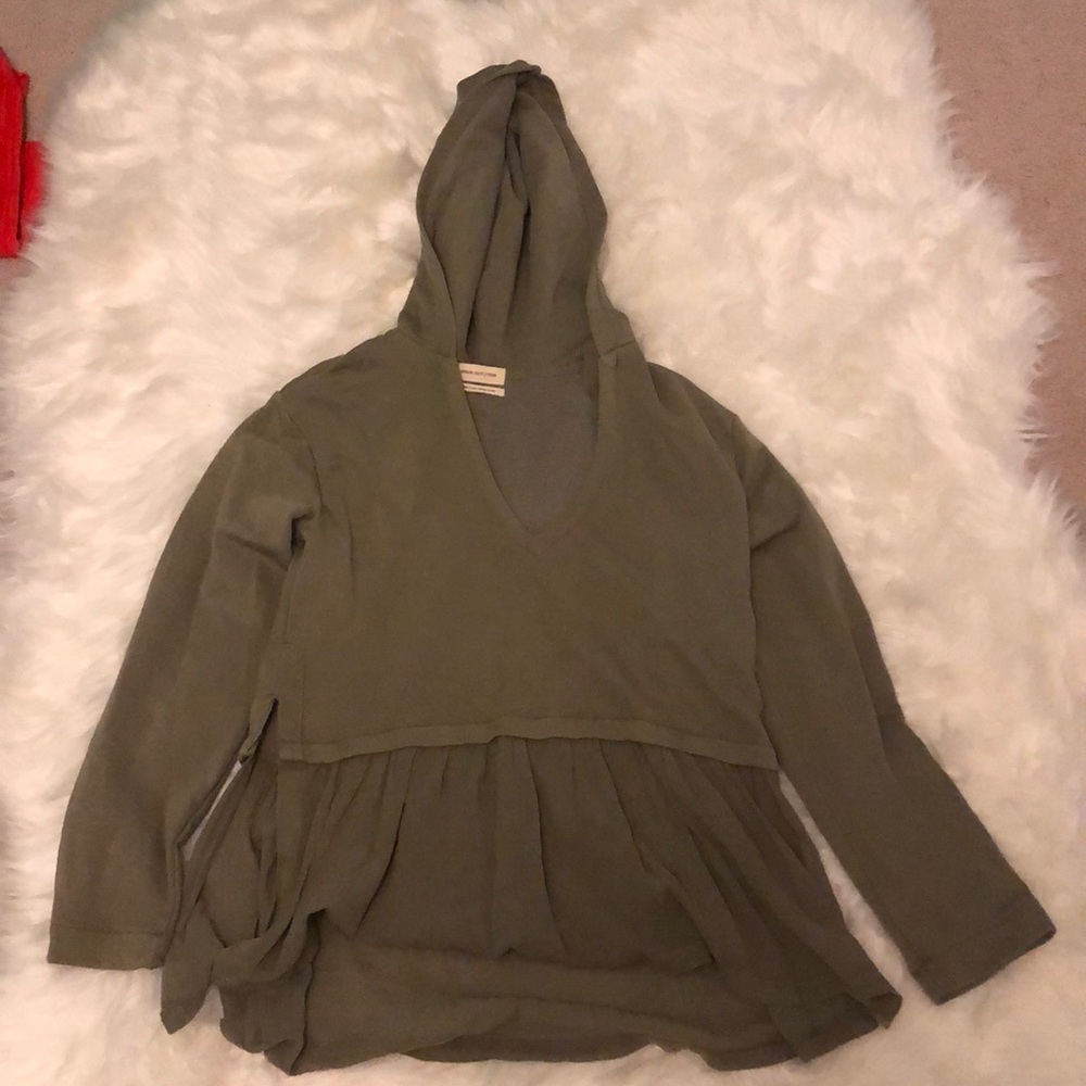 Hooded sweater